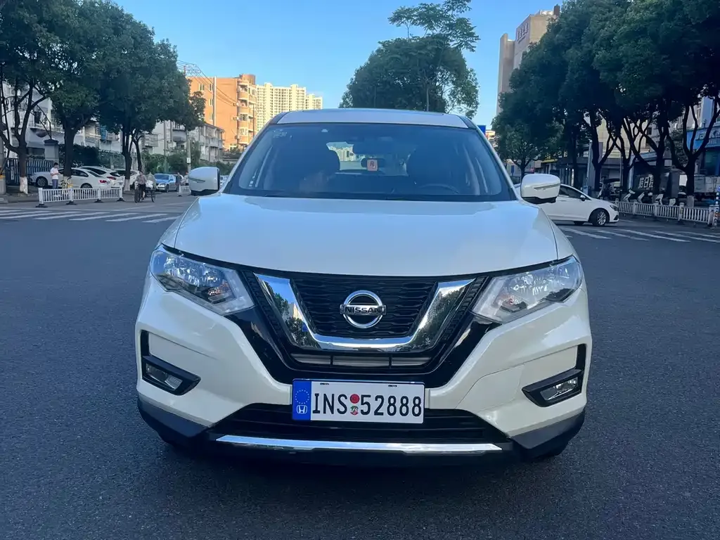 Nissan X-Trail — фото 2