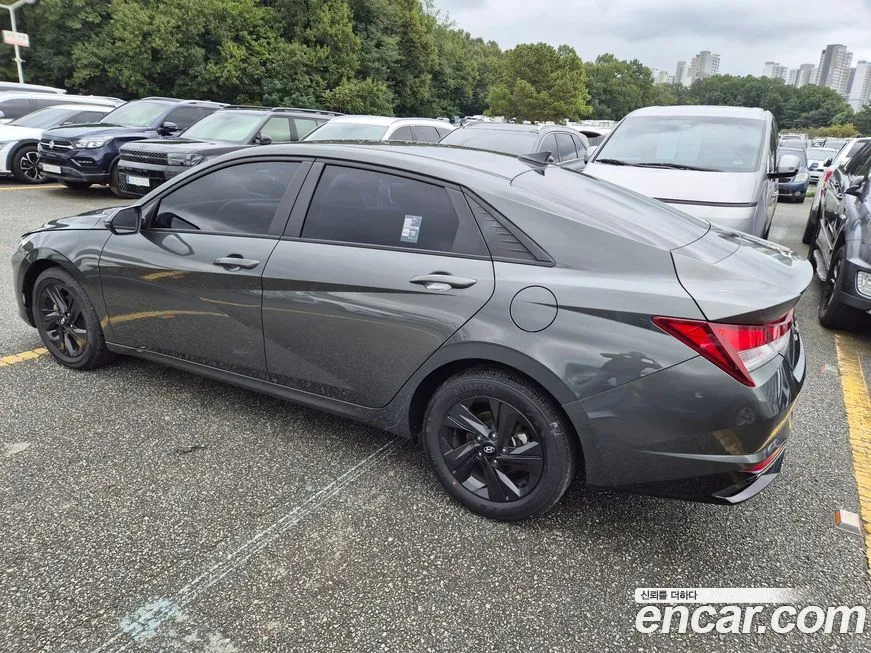 Hyundai AVANTE — фото 4
