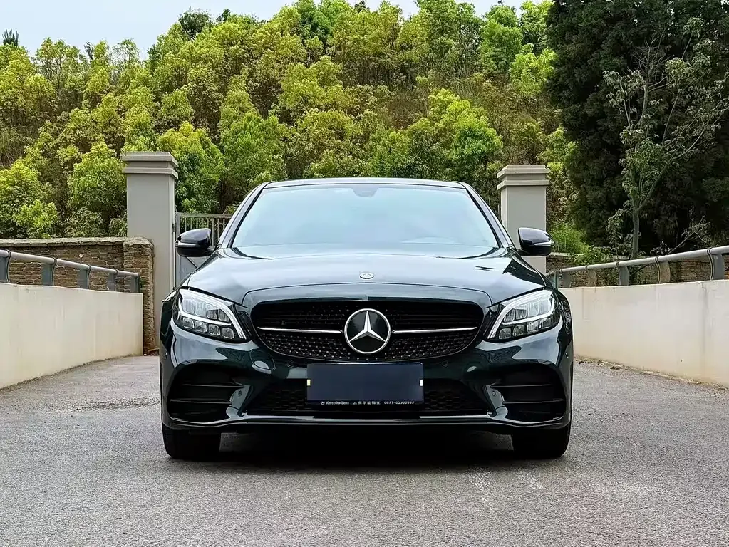 Mercedes-Benz C-Class — фото 1