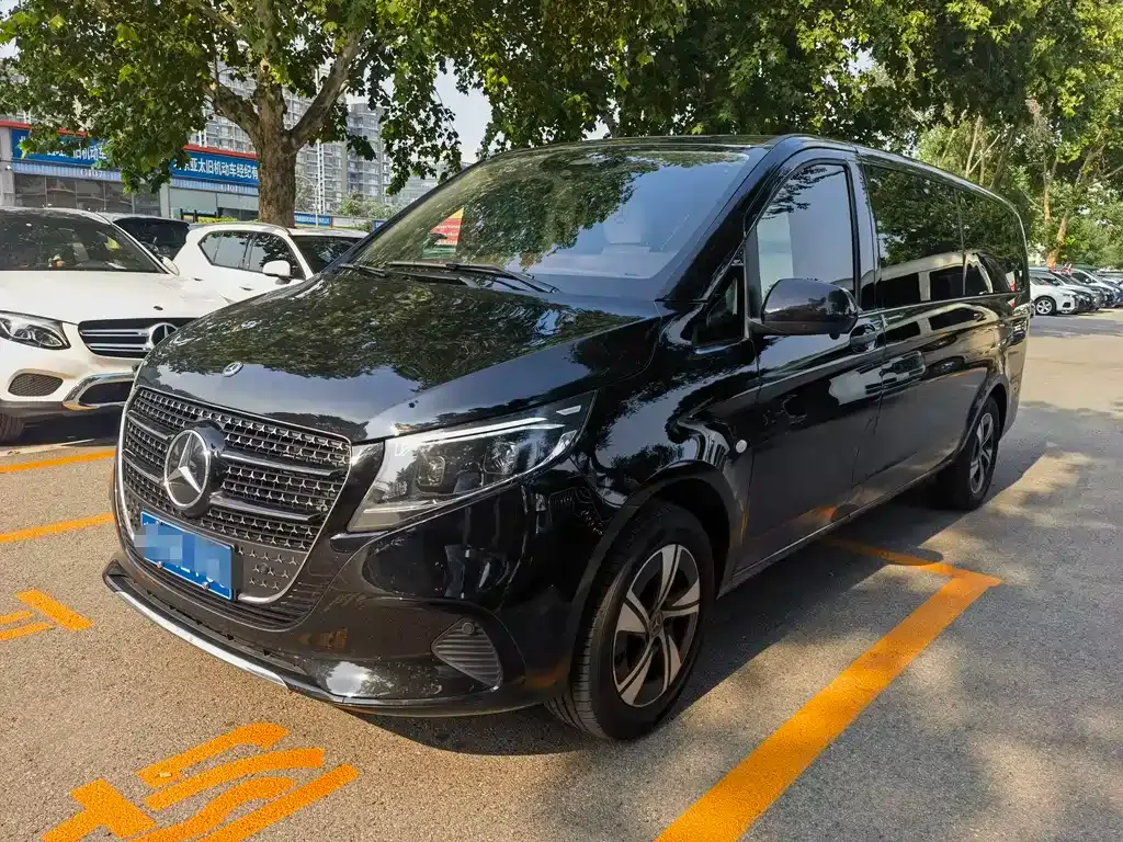 Mercedes-Benz Vito — фото 1