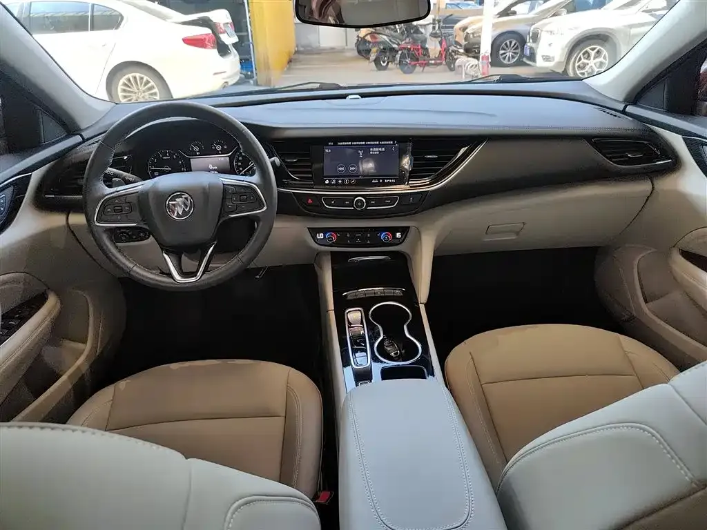 Buick Regal — фото 10