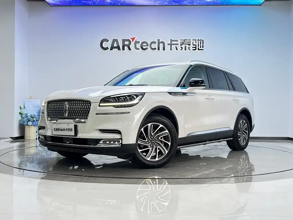 Lincoln Aviator — фото 1