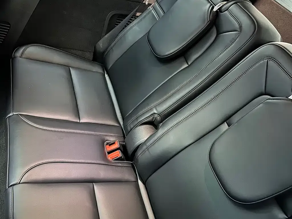 Lincoln Aviator — фото 9