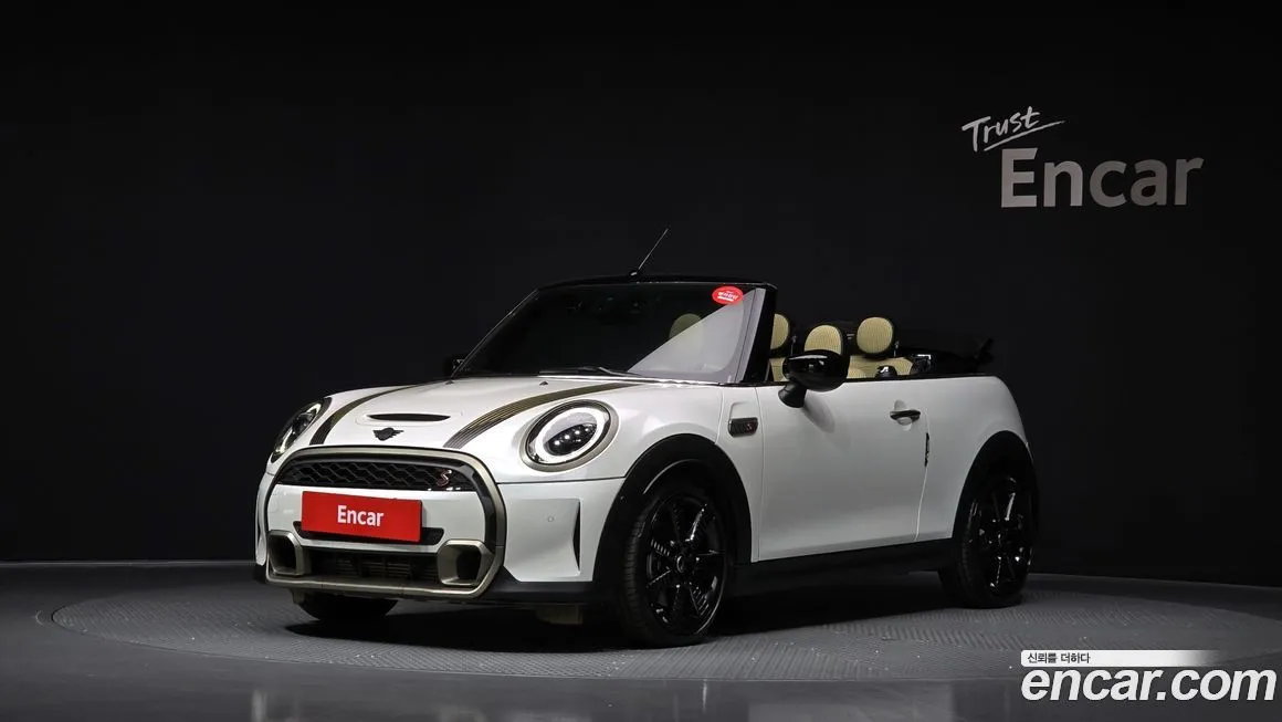 Mini Cooper Convertible — фото 1