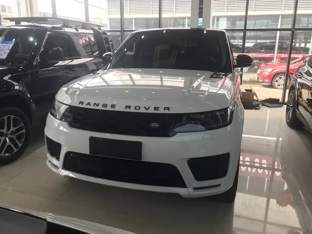 Land Rover Sport — фото 1