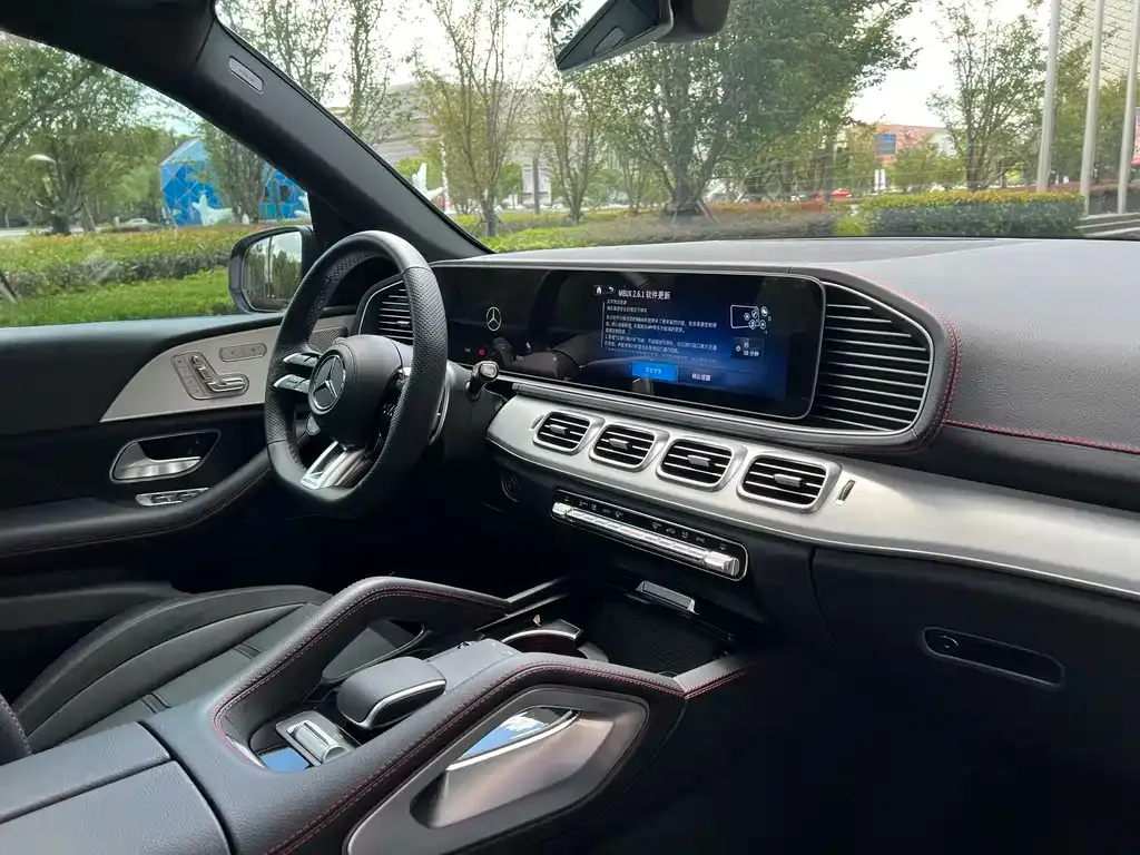 Mercedes-Benz GLE AMG — фото 7