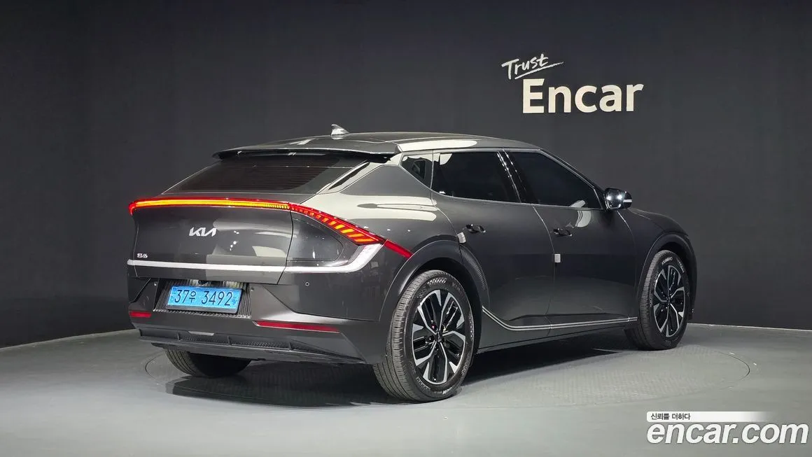 Kia EV6 — фото 2
