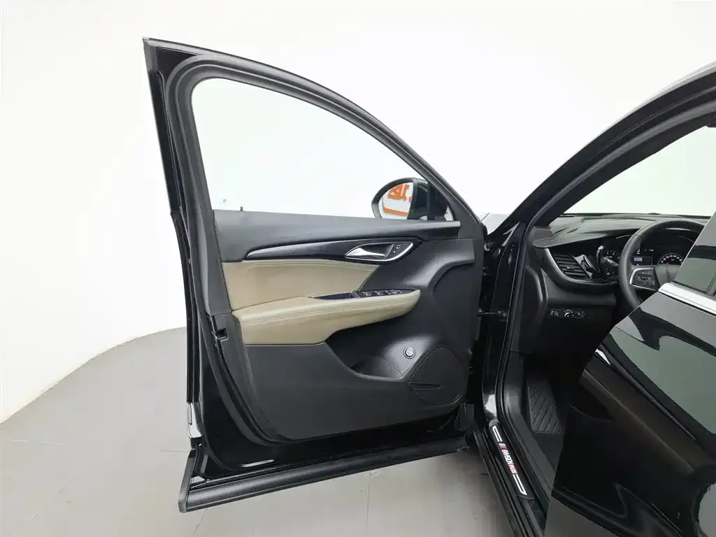 Buick Envision Plus — фото 8