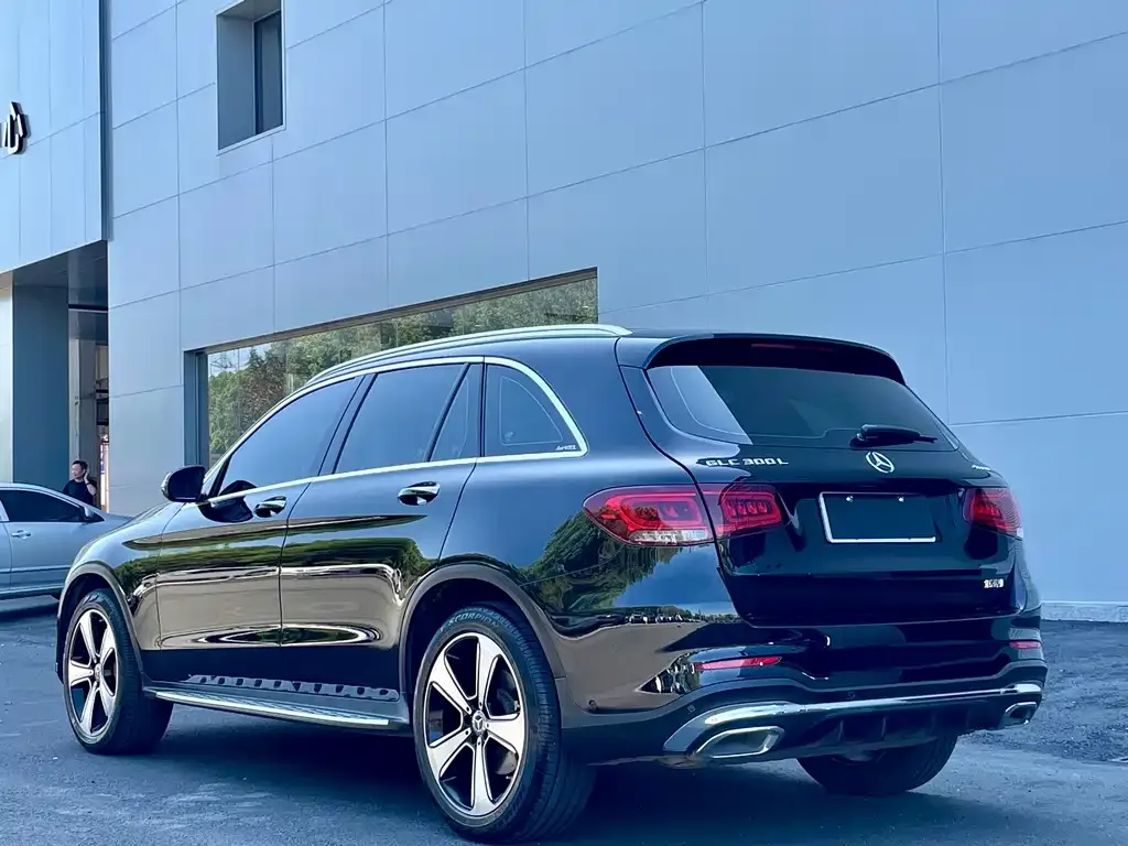 Mercedes-Benz GLC — фото 10