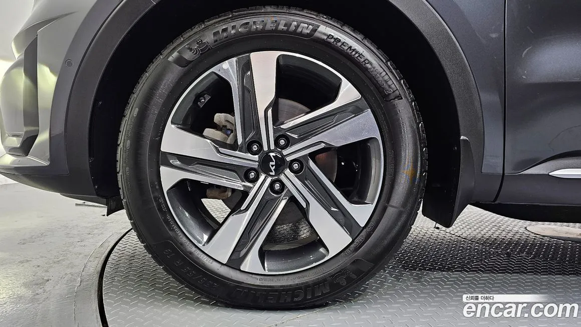 Kia Sorento — фото 5