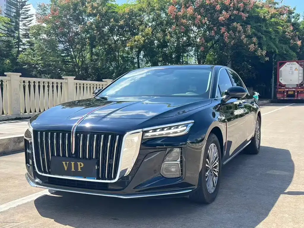 Hongqi H5 — фото 1