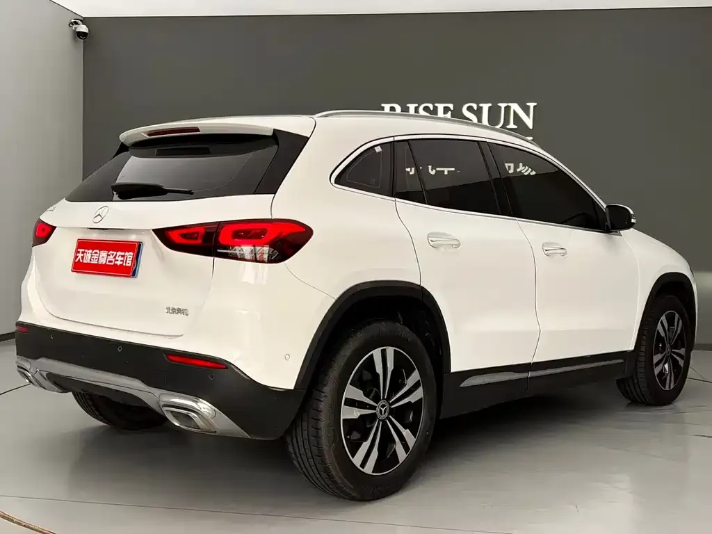 Mercedes-Benz GLA — фото 10