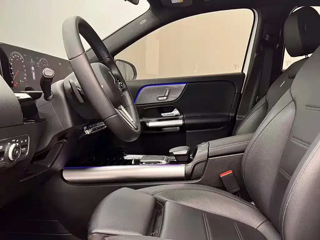 Mercedes-Benz GLA — фото 3