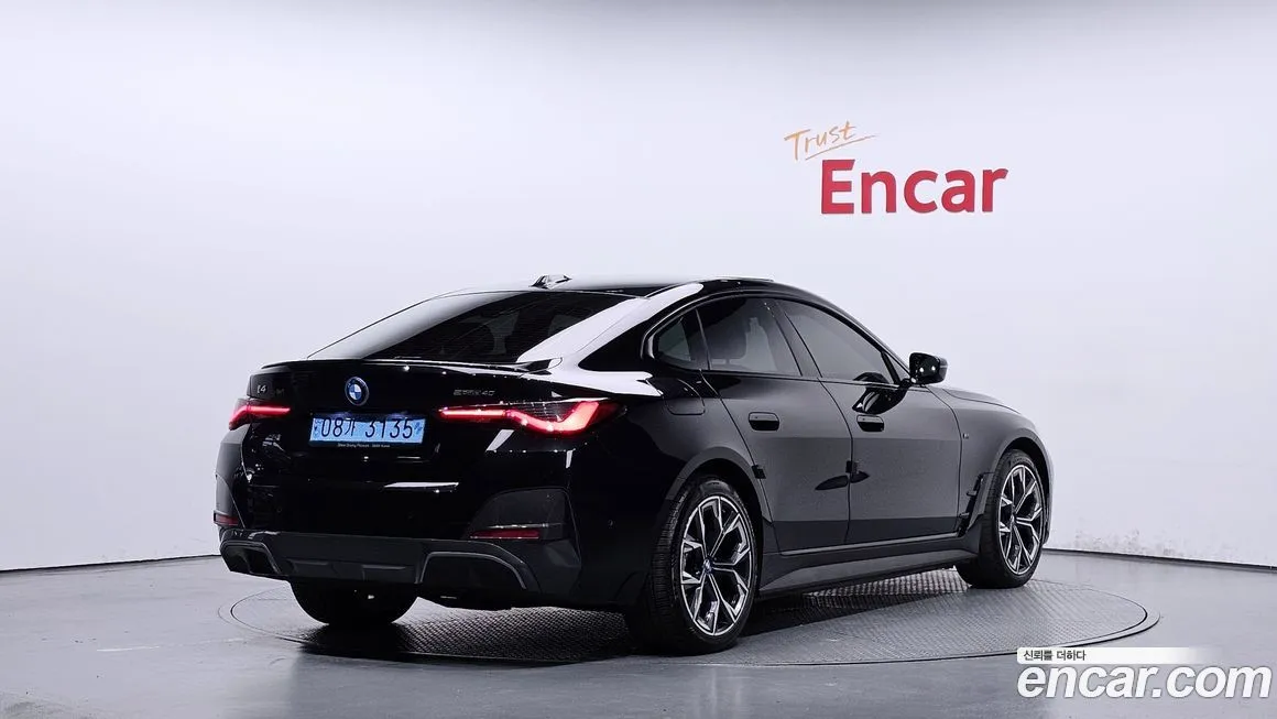 BMW i4 — фото 2