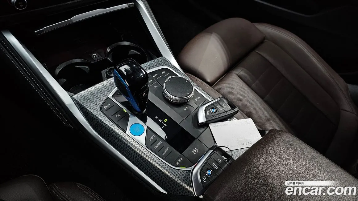 BMW i4 — фото 9