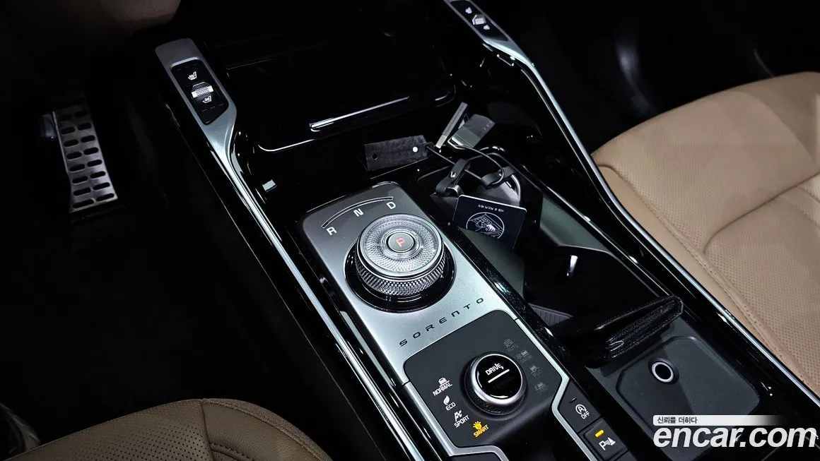 Kia Sorento — фото 9