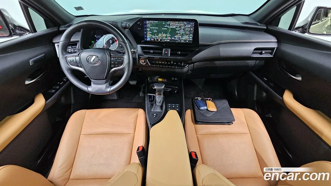 Lexus UX — фото 7