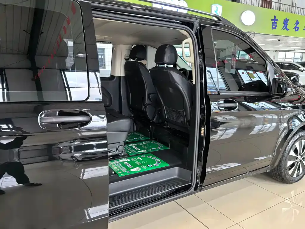 Mercedes-Benz Vito — фото 10