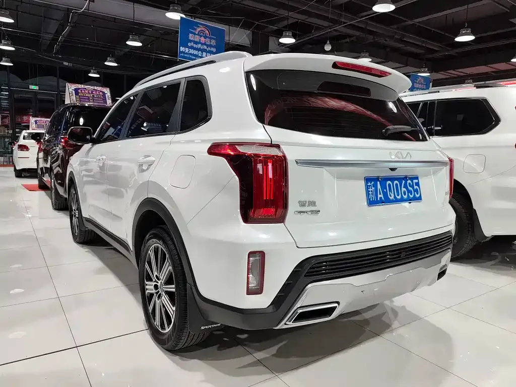 Kia Sportage — фото 7