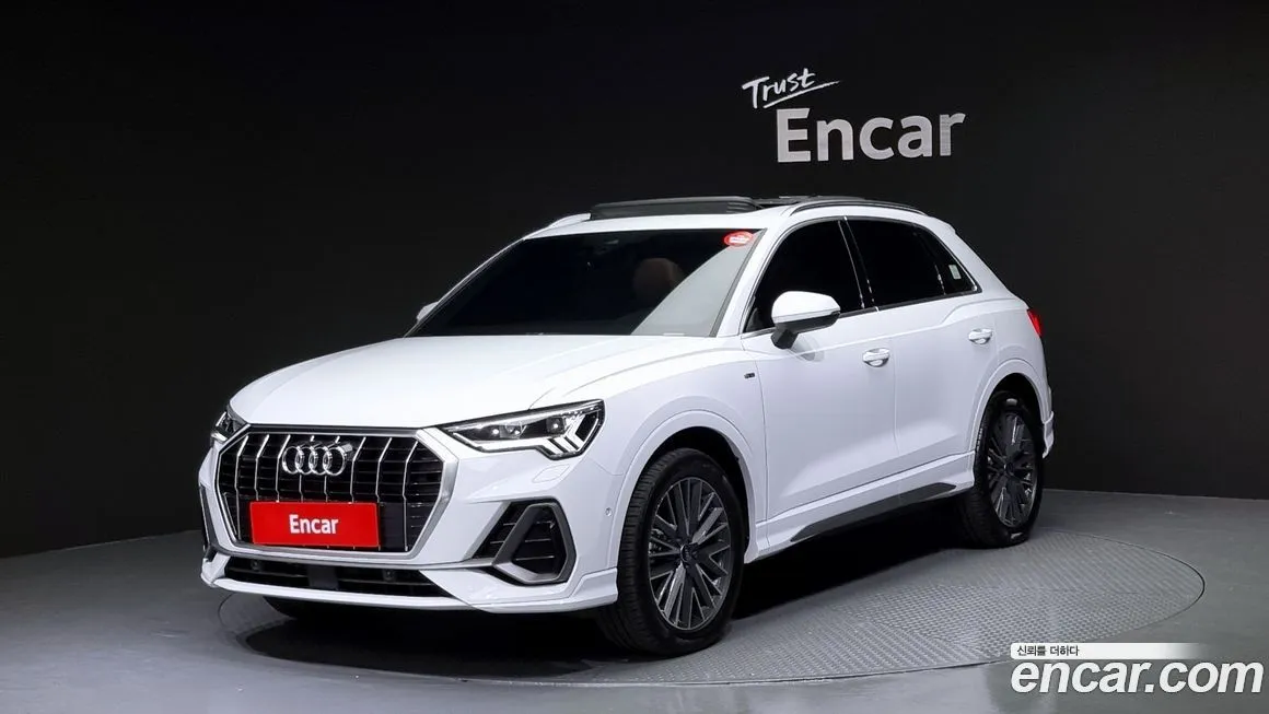 Audi Q3 — фото 1