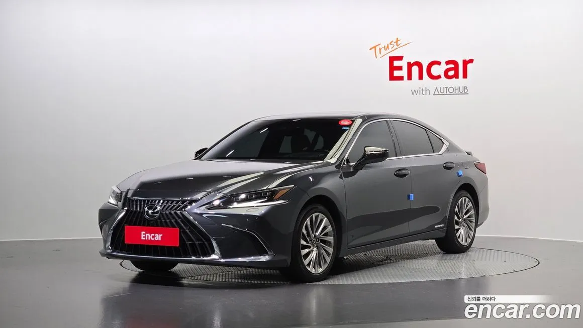 Lexus ES — фото 1