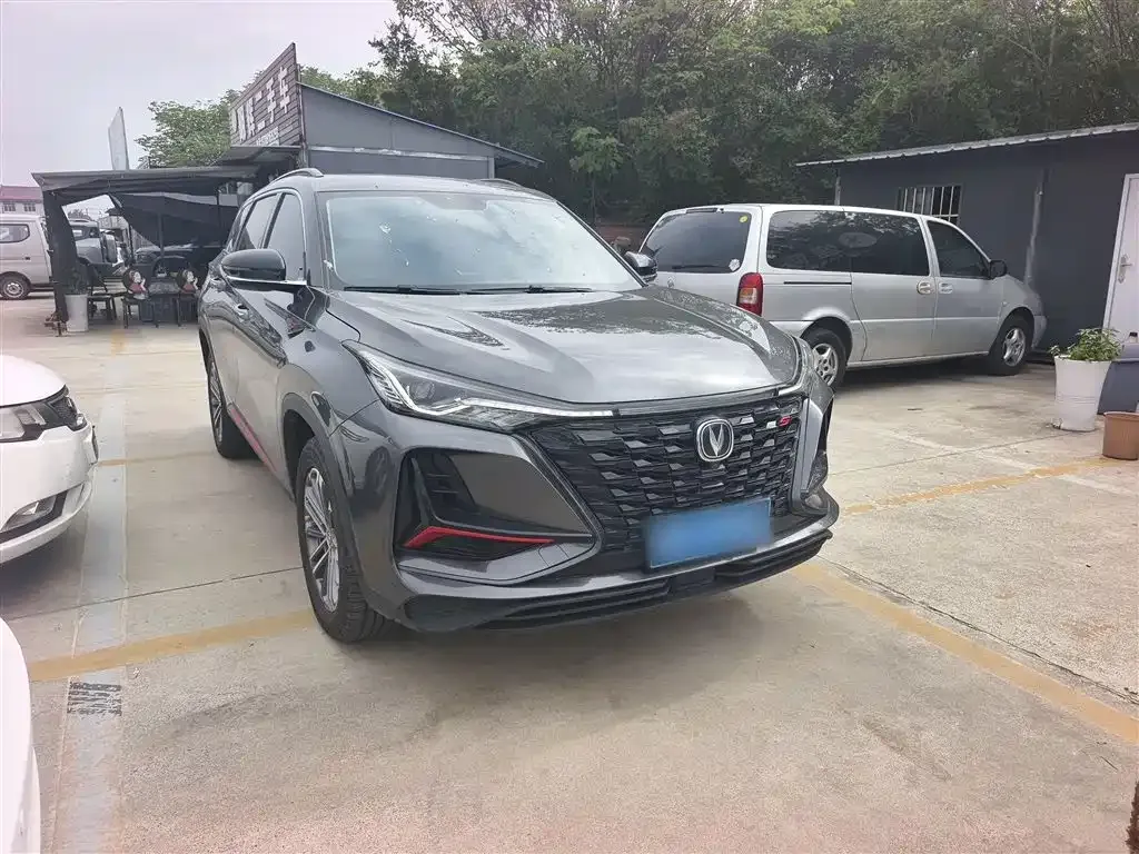 Changan CS75PLUS — фото 1