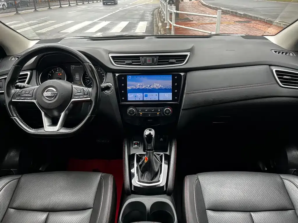 Nissan Qashqai — фото 8