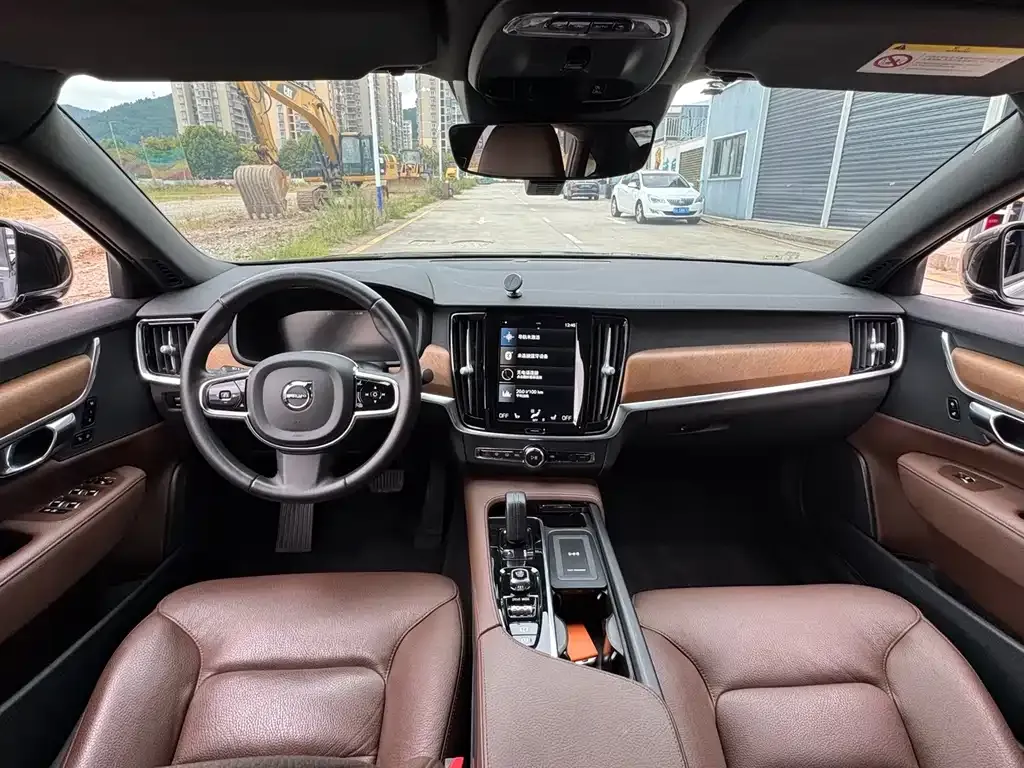 Volvo S90 — фото 6