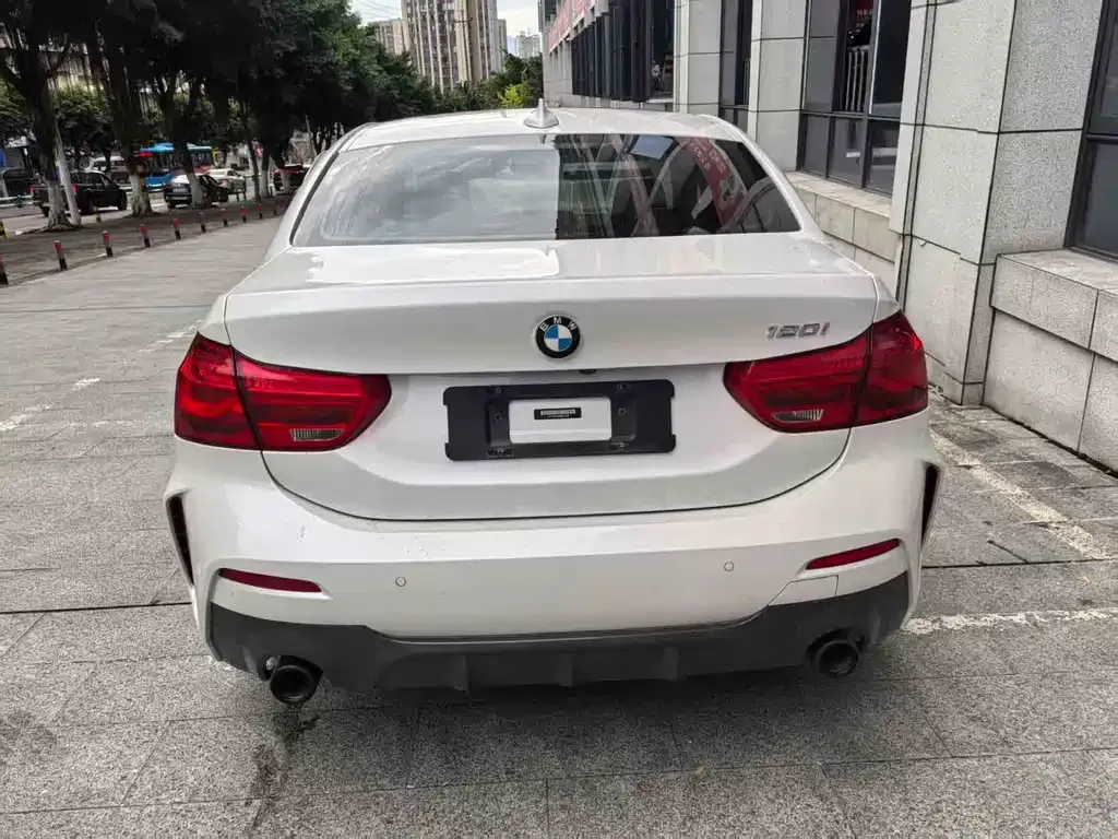 BMW 1 Series — фото 10