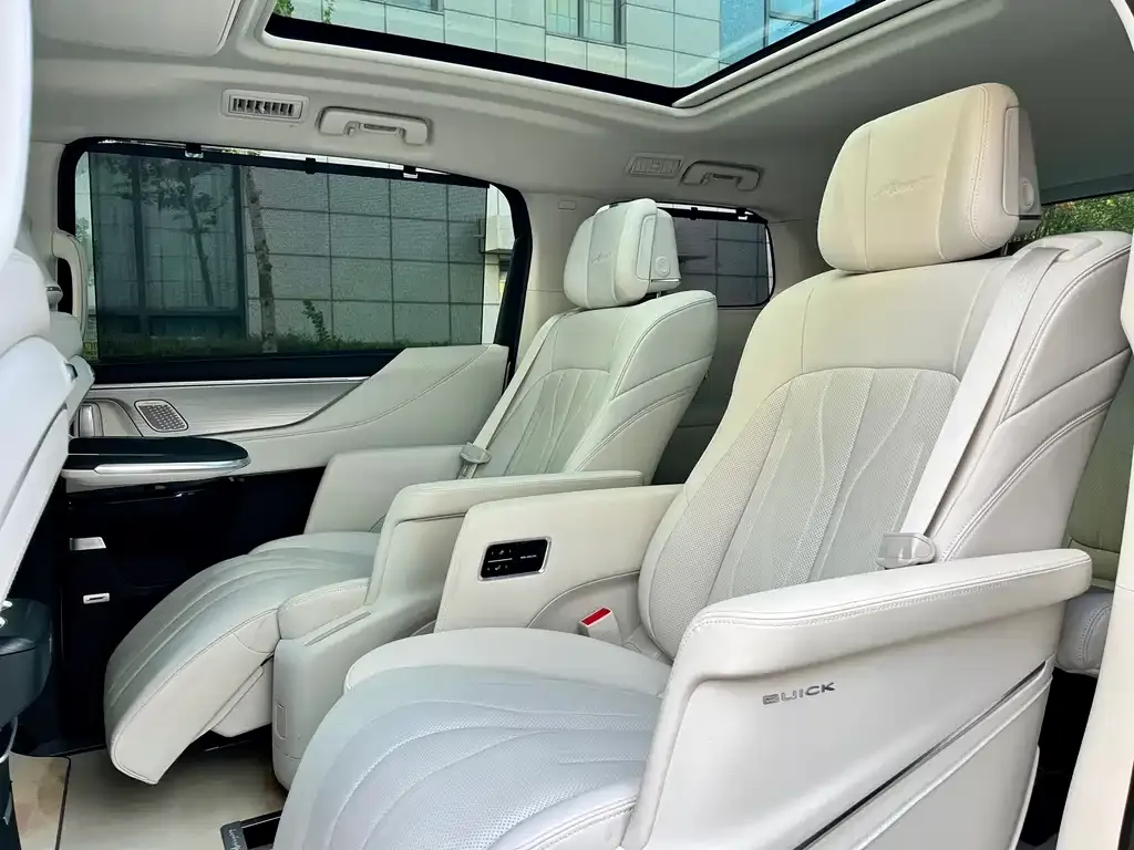 Buick GL8 Hybrid — фото 8