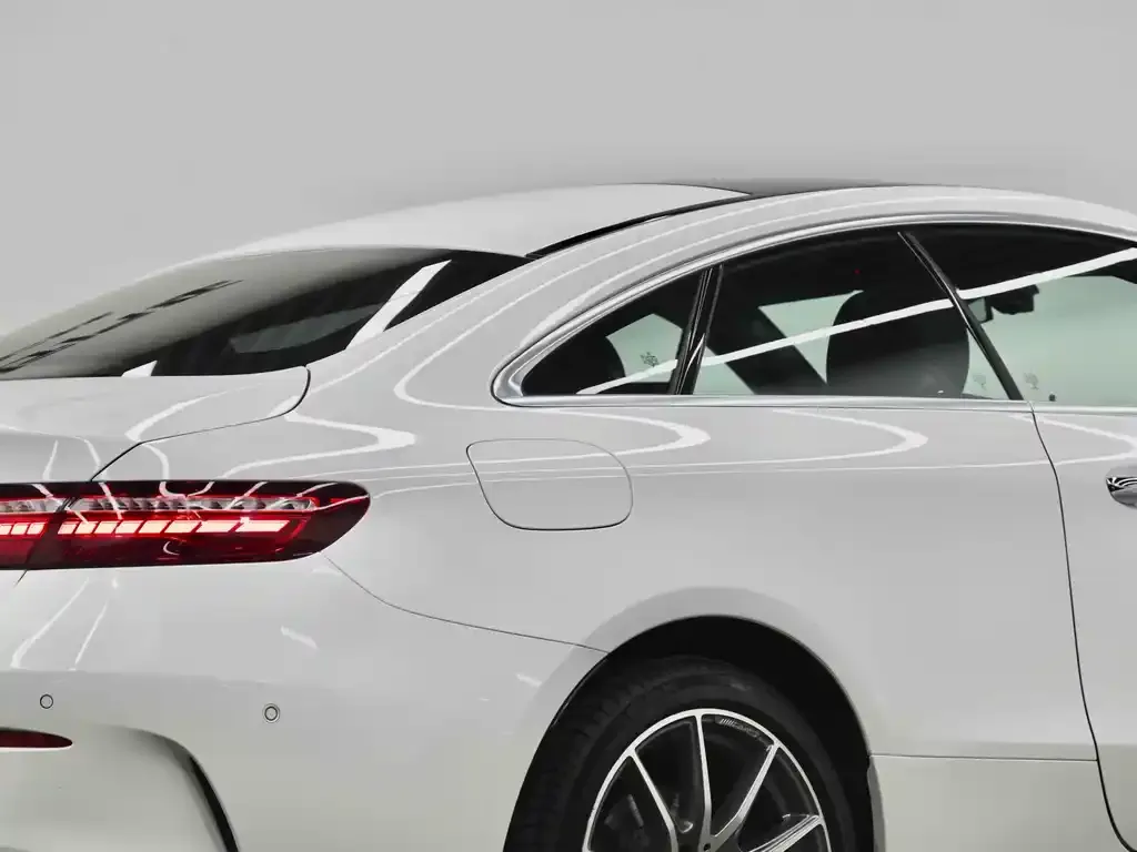 Mercedes-Benz E-Class (Import) — фото 7