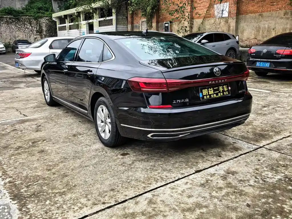 Volkswagen Passat — фото 4