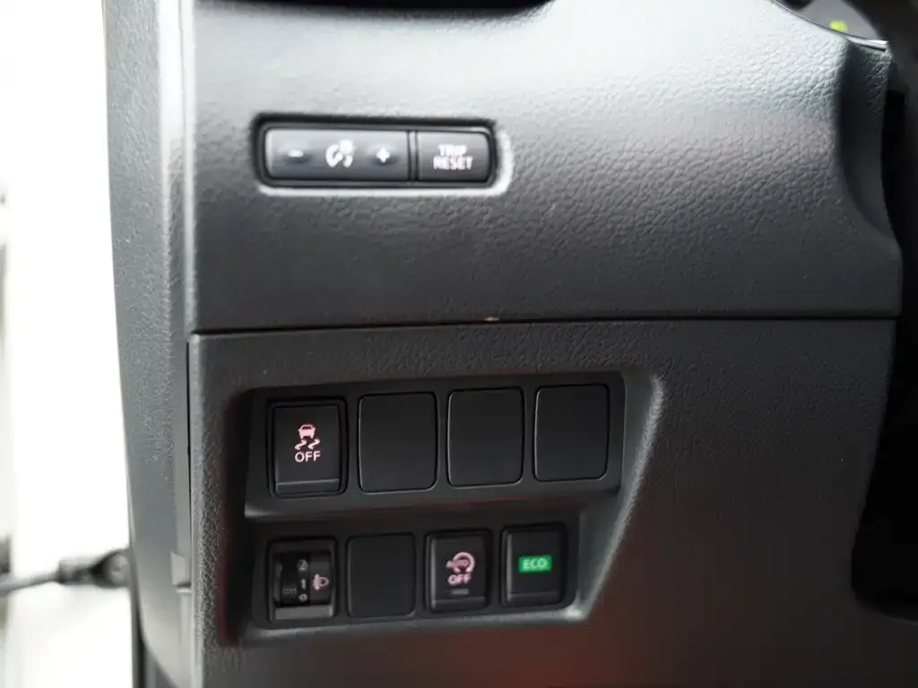 Nissan X-Trail — фото 10