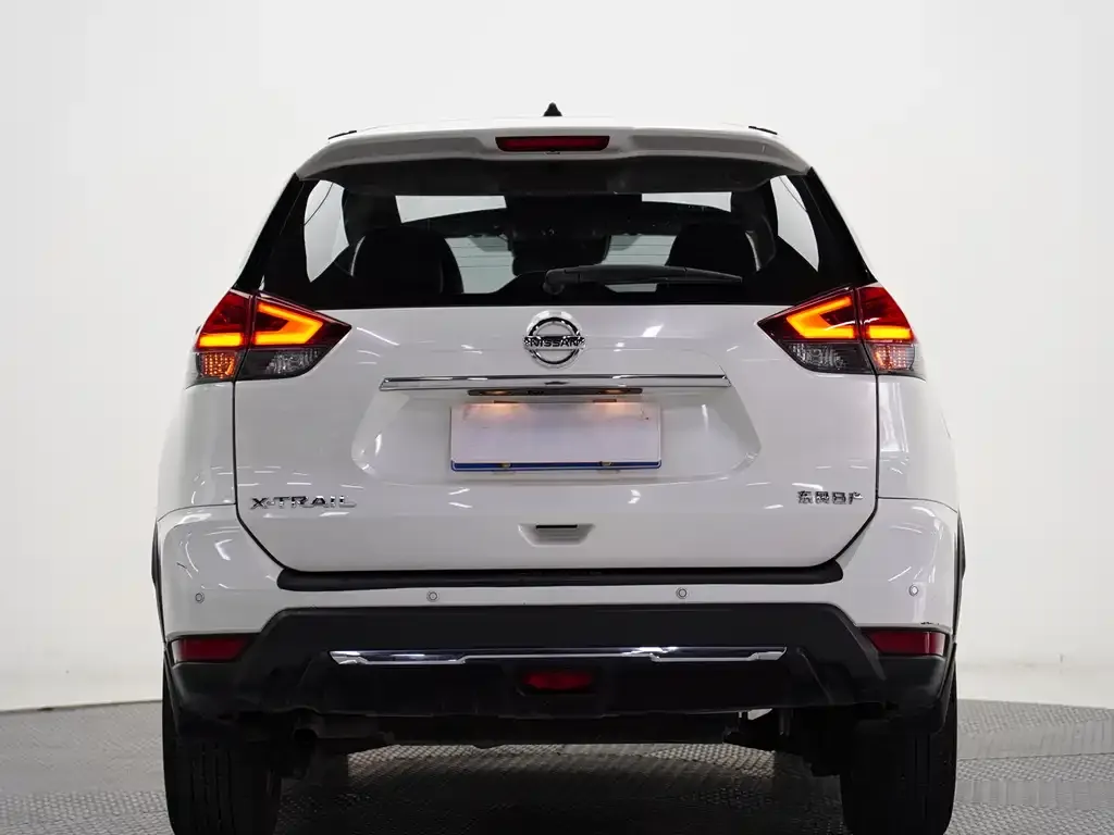 Nissan X-Trail — фото 4