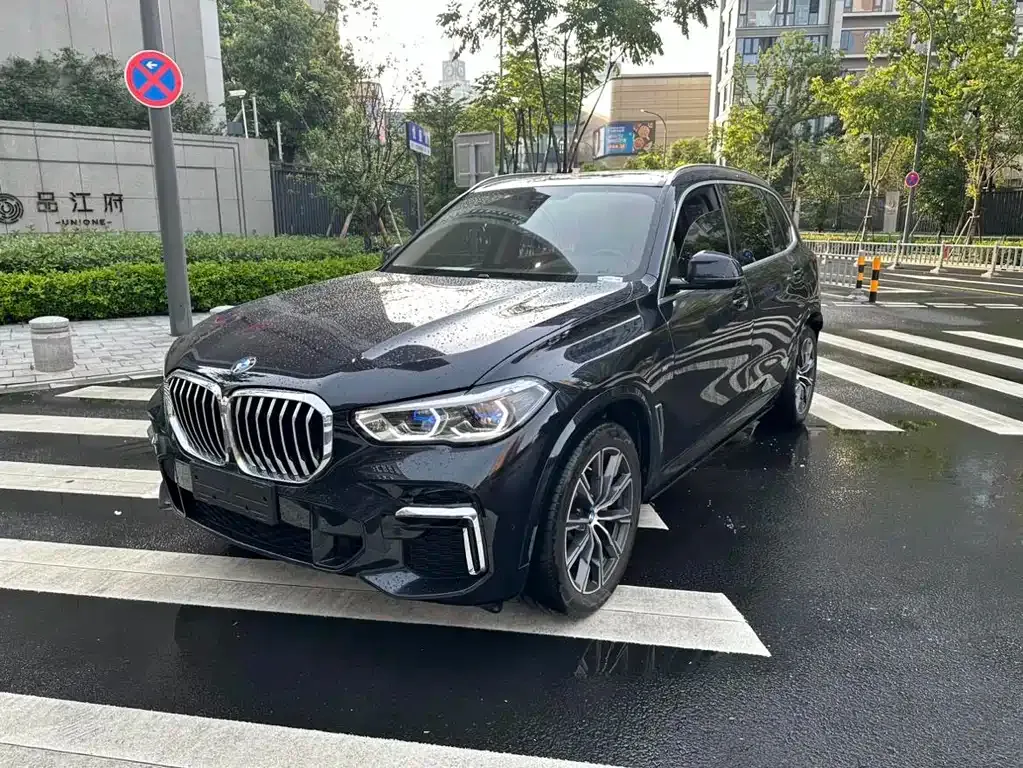 BMW X5 — фото 1