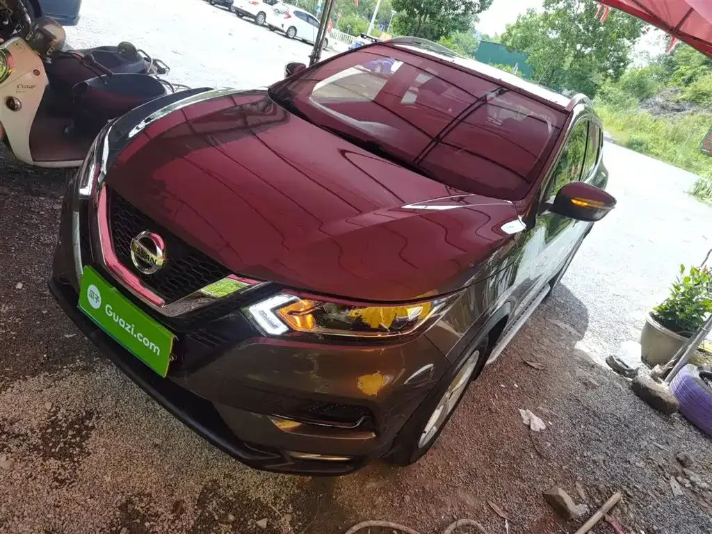Nissan Qashqai — фото 1