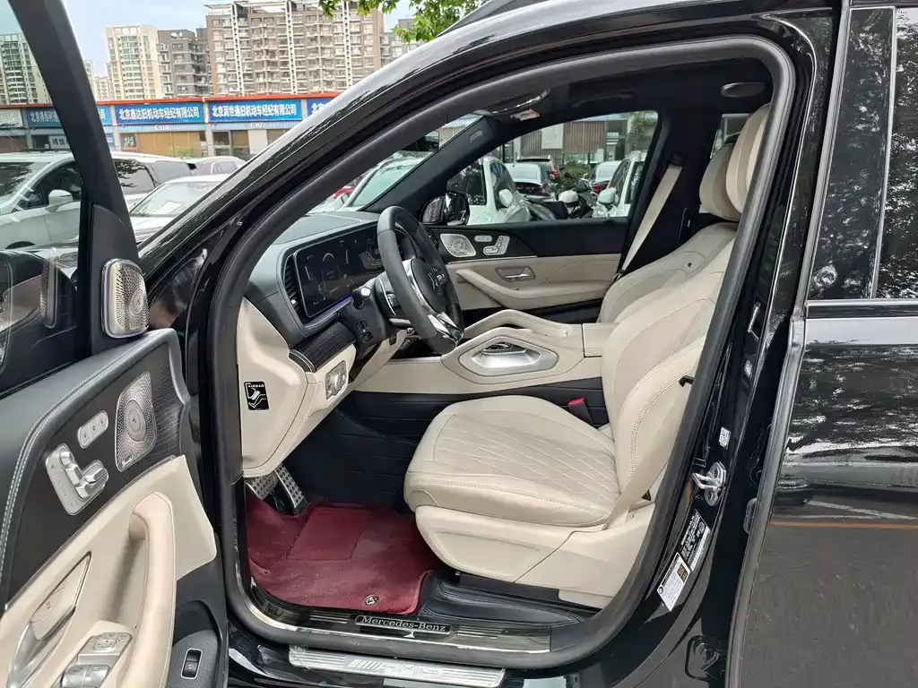 Mercedes-Benz GLS AMG — фото 6