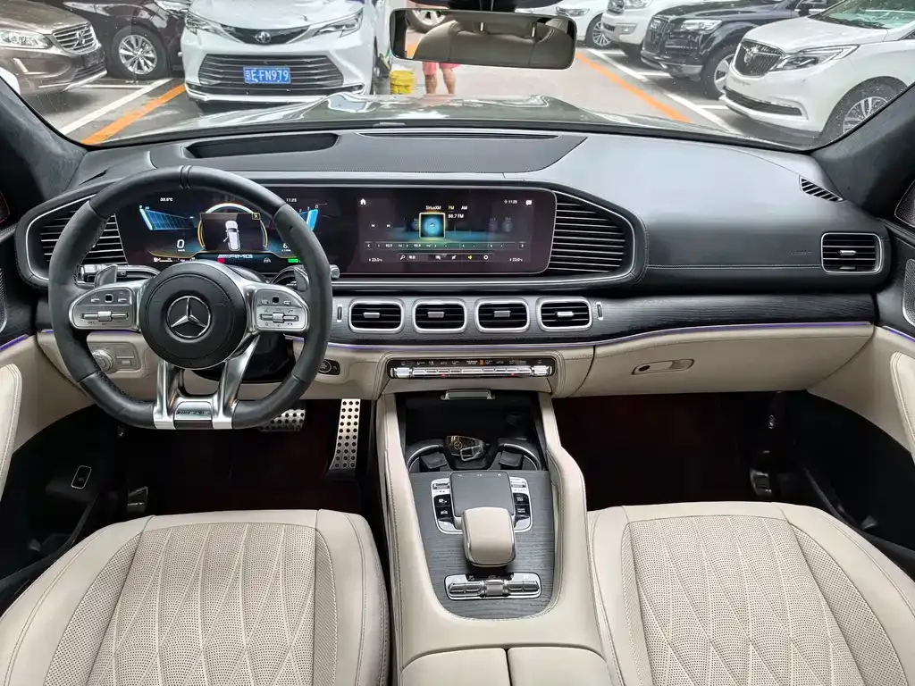 Mercedes-Benz GLS AMG — фото 7