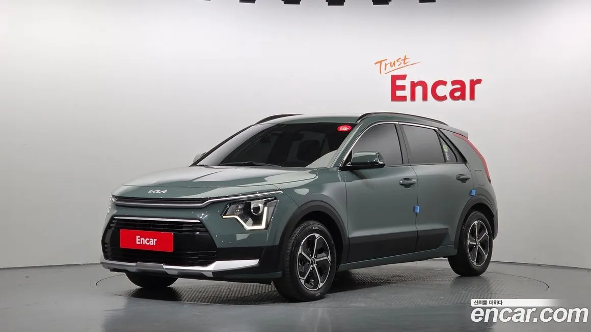 Kia Niro — фото 1