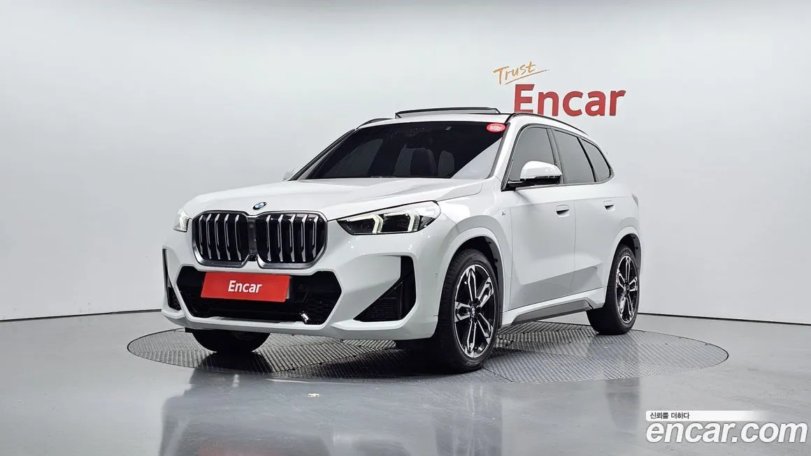 BMW X1 — фото 1