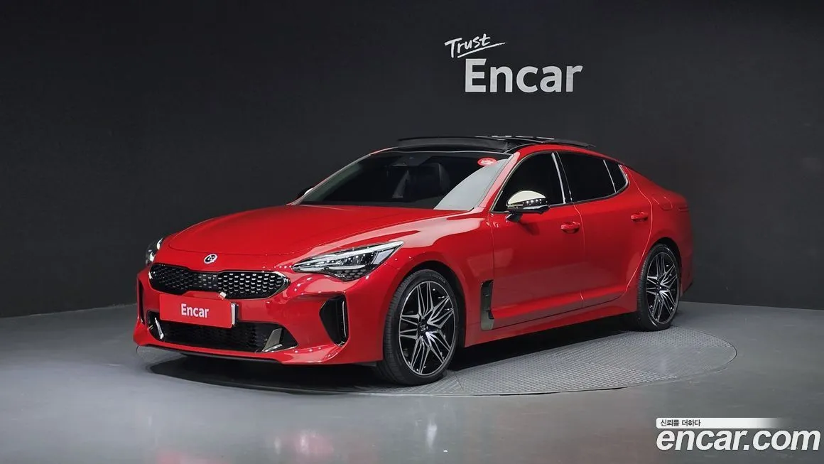 Kia Stinger — фото 1