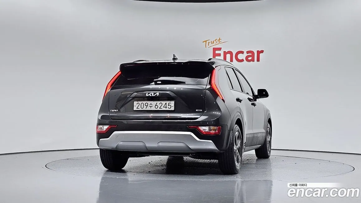 Kia Niro — фото 4