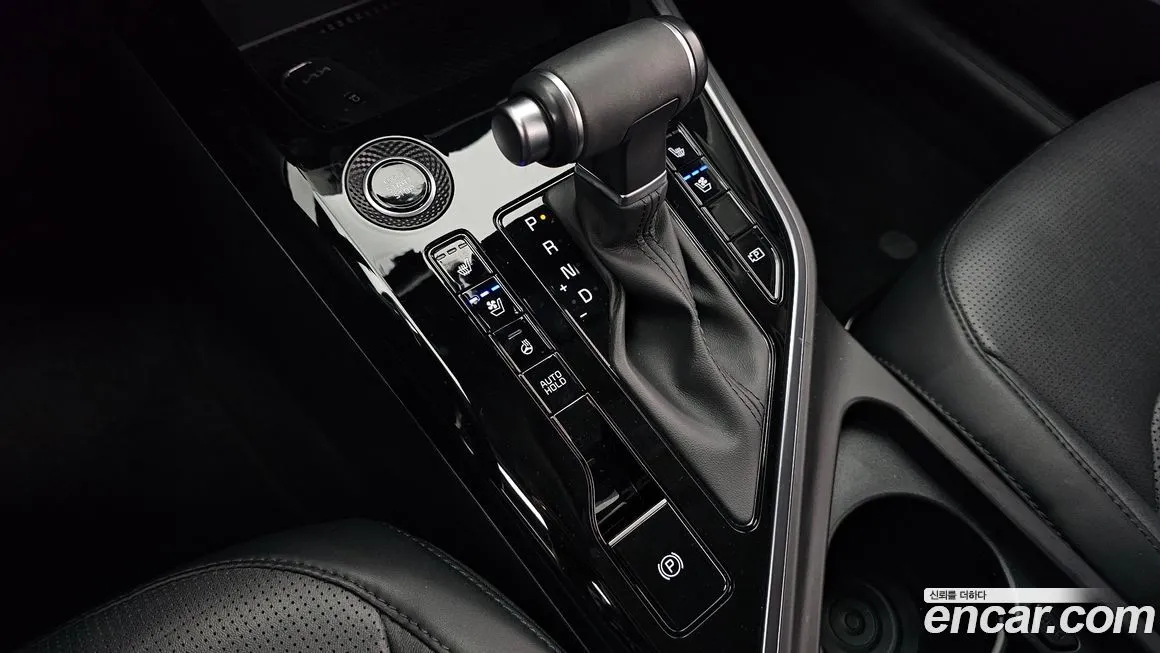 Kia Niro — фото 9