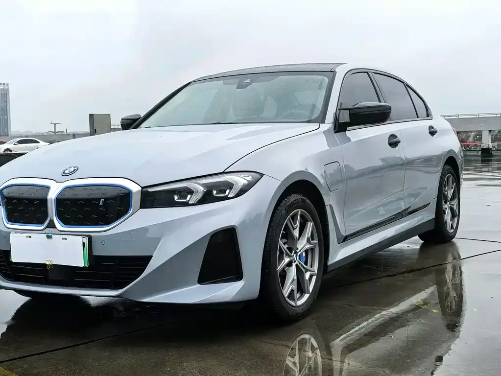 BMW i3 — фото 1