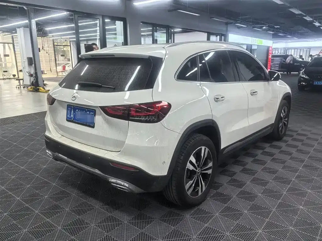 Mercedes-Benz GLA — фото 4