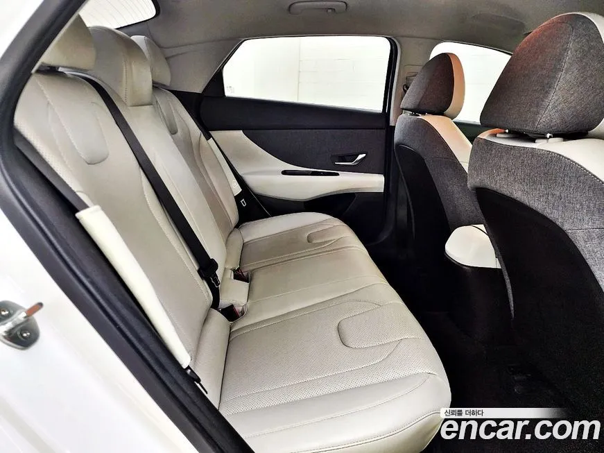 Hyundai AVANTE — фото 10