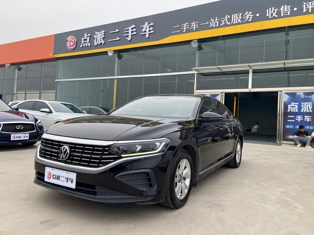 Volkswagen Passat — фото 1