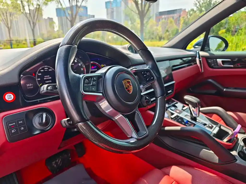 Porsche Cayenne Hybrid — фото 4