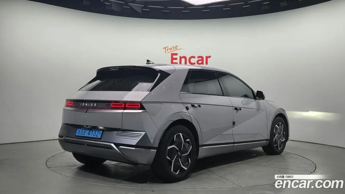 Hyundai Ioniq5 — фото 2