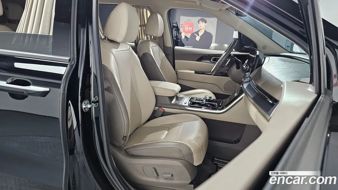 Kia Carnival — фото 10